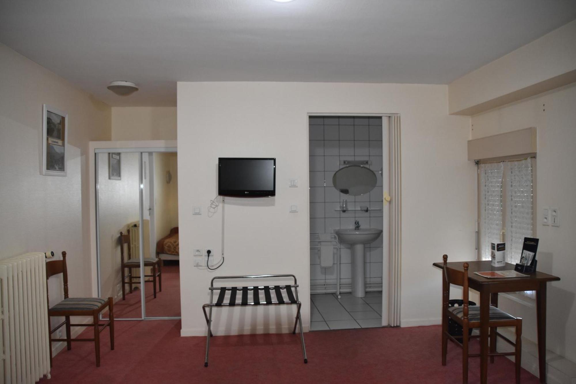 Le Rider Hotel Bort-les-Orgues Exterior photo